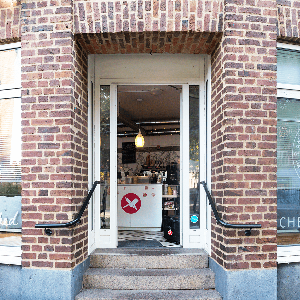 Entrance to Chef Mama Bagel Bakery in Malmo